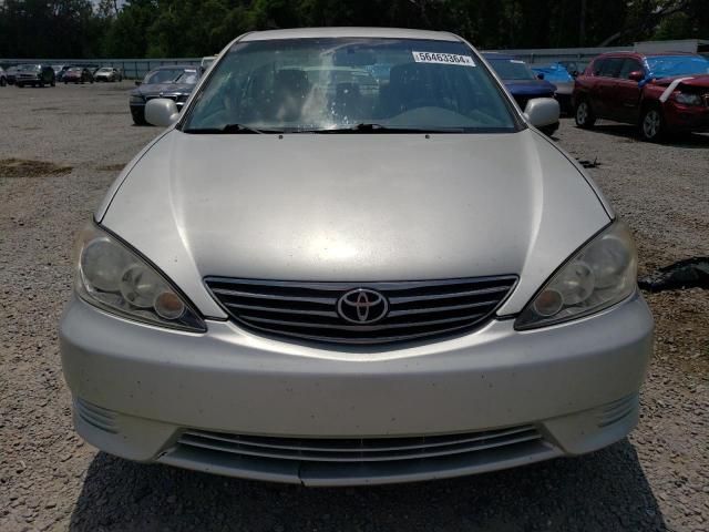 2005 Toyota Camry LE