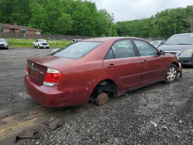 2005 Toyota Camry LE