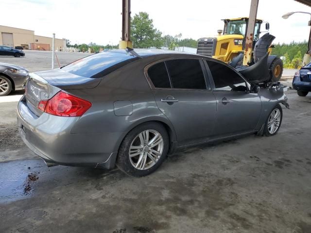 2015 Infiniti Q40