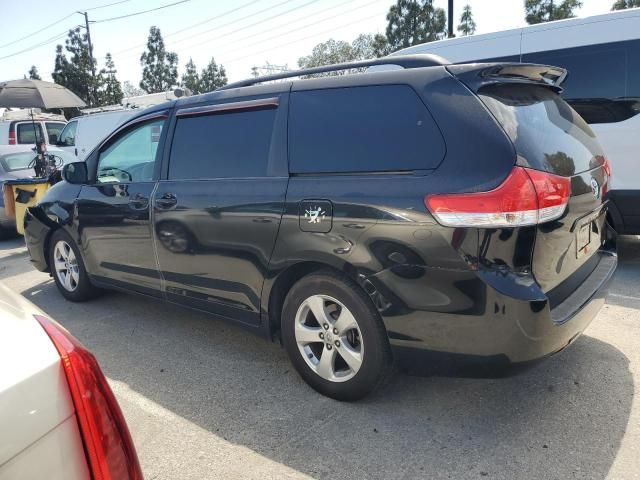 2013 Toyota Sienna LE