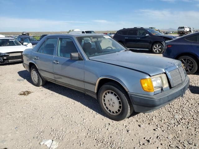 1988 Mercedes-Benz 300 E