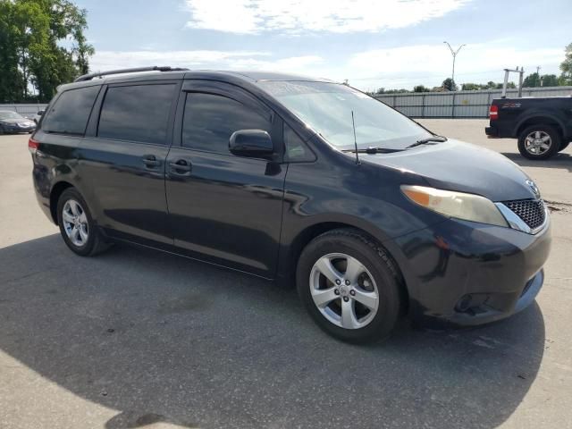 2011 Toyota Sienna LE