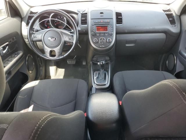 2013 KIA Soul +