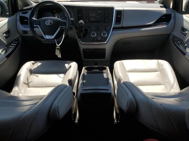 2019 Toyota Sienna XLE