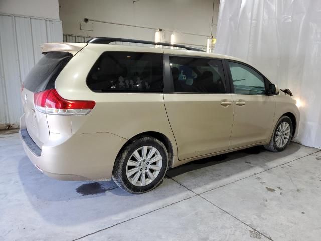 2013 Toyota Sienna XLE