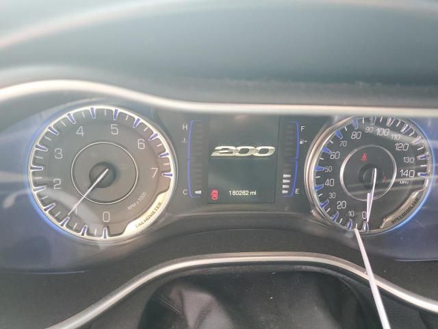 2015 Chrysler 200 Limited