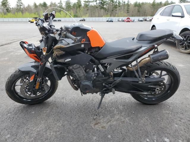 2023 KTM 790 Duke