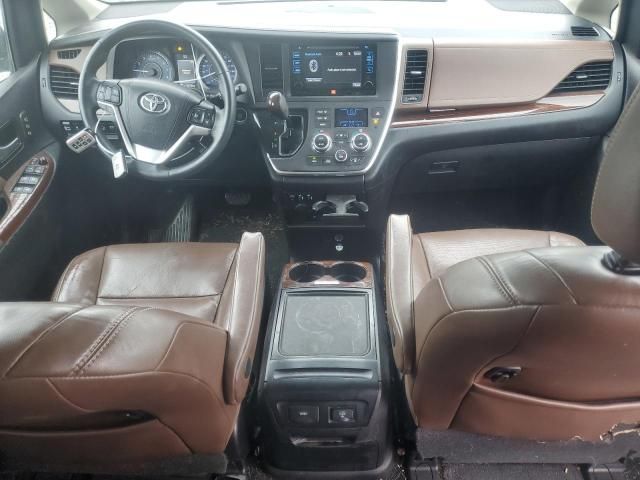 2015 Toyota Sienna XLE