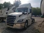 2021 Freightliner Cascadia 126