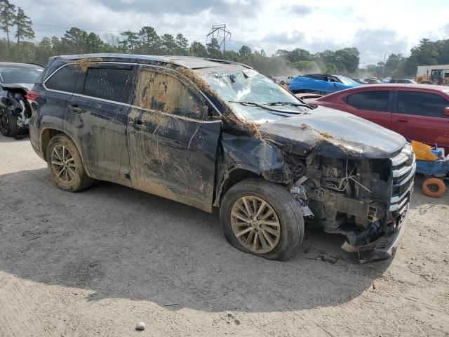 2019 Toyota Highlander SE