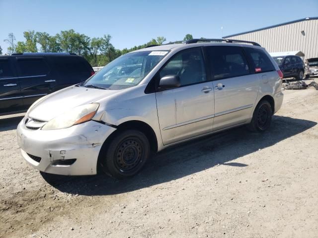 2010 Toyota Sienna CE