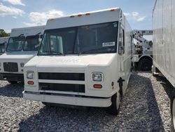 Buy Salvage Trucks For Sale now at auction: 2001 Freightliner Chassis M Line WALK-IN Van