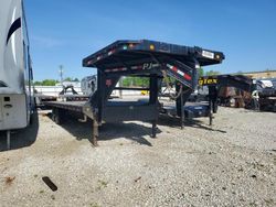 Salvage trucks for sale at Lexington, KY auction: 2017 Trail King Gooseneck