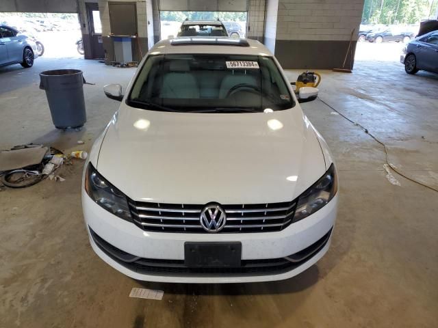 2014 Volkswagen Passat SE