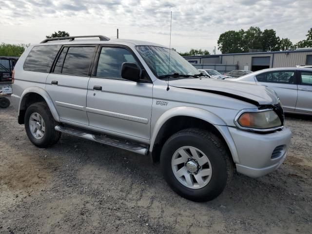 2003 Mitsubishi Montero Sport XLS