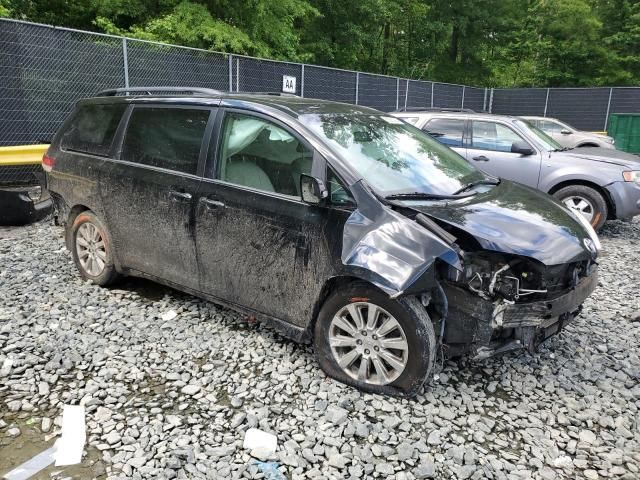 2014 Toyota Sienna XLE