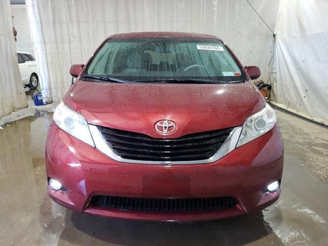 2014 Toyota Sienna LE