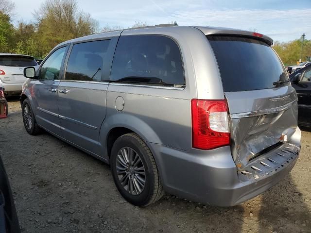 2014 Chrysler Town & Country Touring L