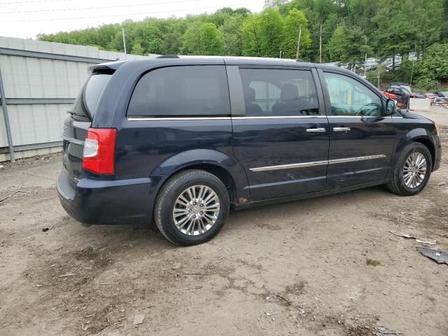 2011 Chrysler Town & Country Limited