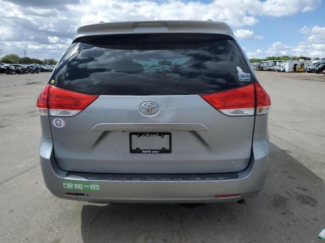 2014 Toyota Sienna XLE