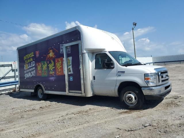 2019 Ford Econoline E350 Super Duty Cutaway Van