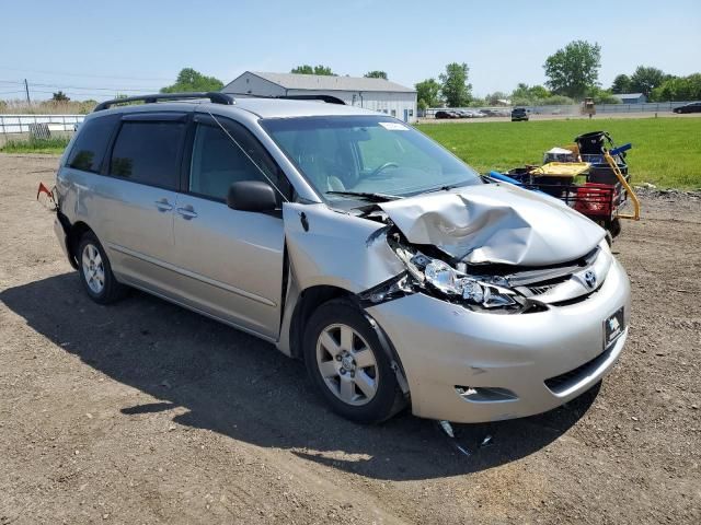 2010 Toyota Sienna CE