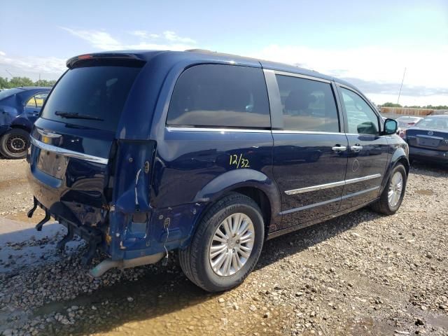 2014 Chrysler Town & Country Touring L