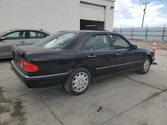 1999 Mercedes-Benz E 320