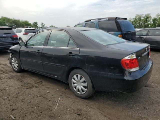 2005 Toyota Camry LE