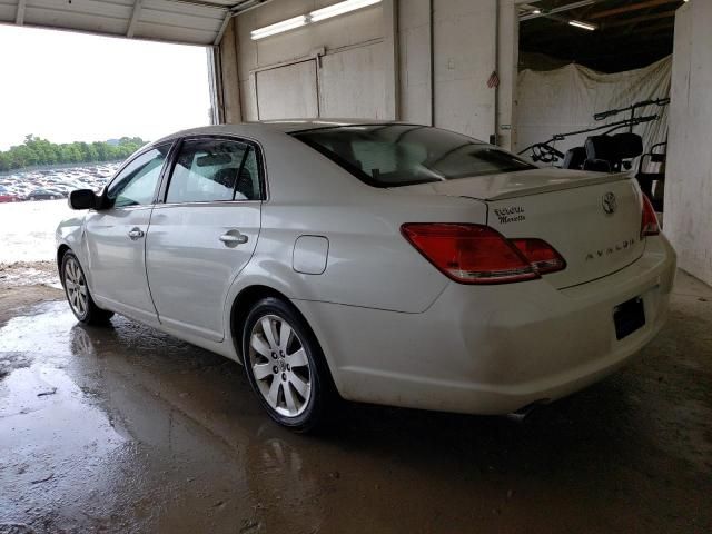 2005 Toyota Avalon XL