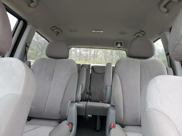 2012 KIA Sedona LX