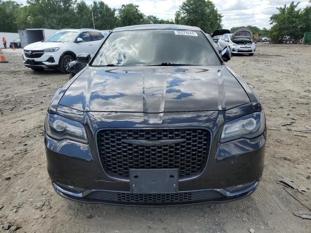 2019 Chrysler 300 S