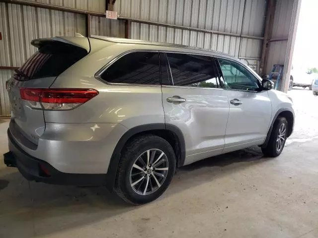 2018 Toyota Highlander SE