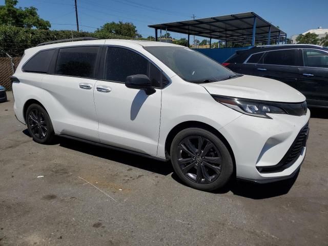 2021 Toyota Sienna XSE