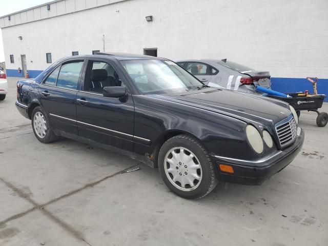 1999 Mercedes-Benz E 320