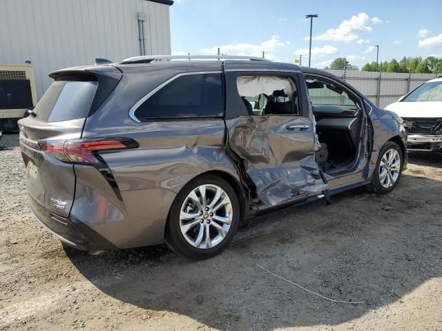 2022 Toyota Sienna Limited