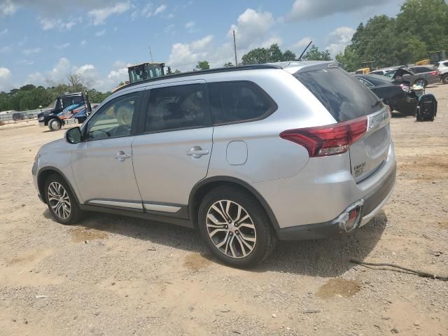 2016 Mitsubishi Outlander SE