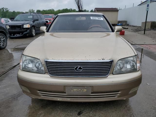 2000 Lexus LS 400