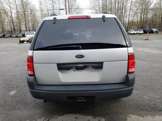 2004 Ford Explorer XLS