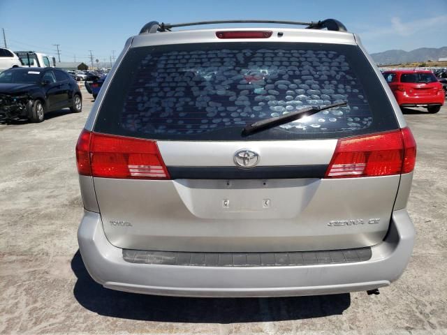 2004 Toyota Sienna CE