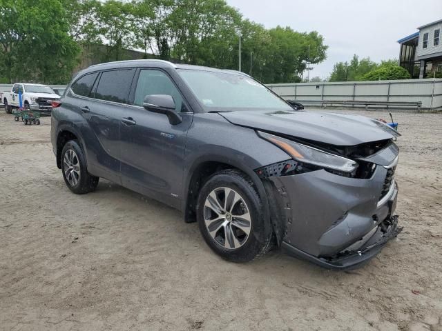 2021 Toyota Highlander Hybrid XLE