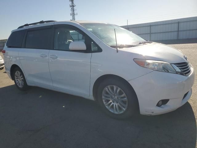 2012 Toyota Sienna XLE