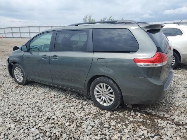 2011 Toyota Sienna XLE