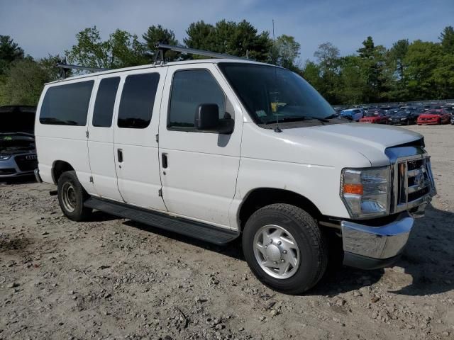 2013 Ford Econoline E350 Super Duty Wagon