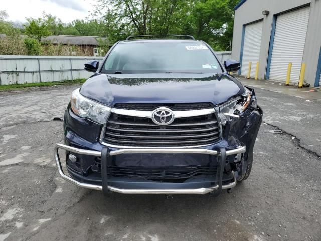 2016 Toyota Highlander LE