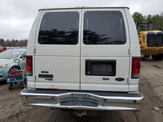 2013 Ford Econoline E350 Super Duty Wagon