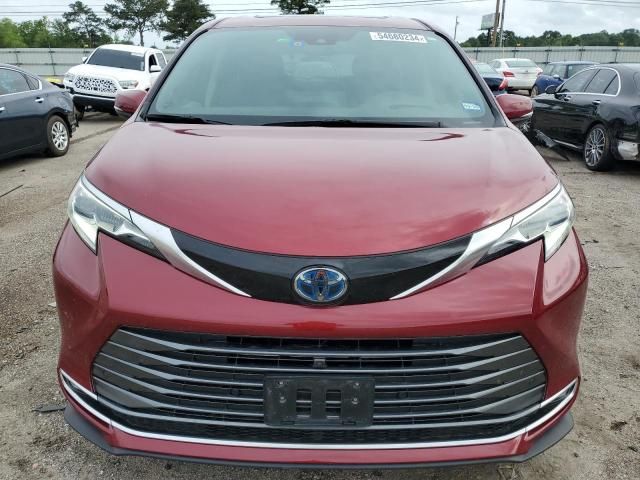 2021 Toyota Sienna Limited