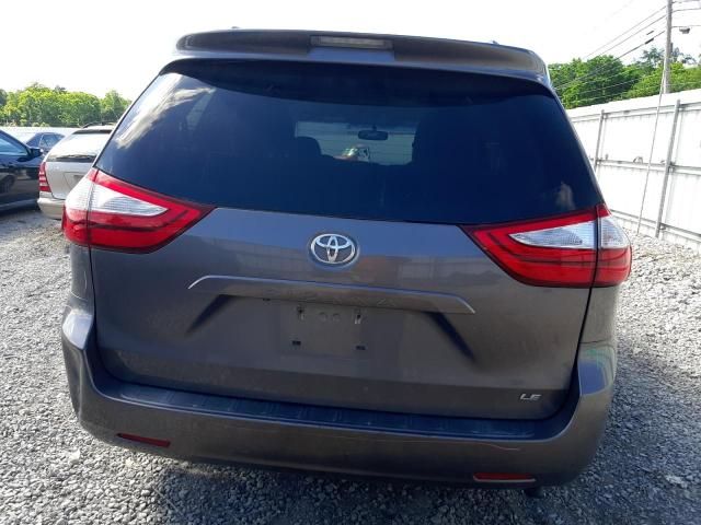 2015 Toyota Sienna LE