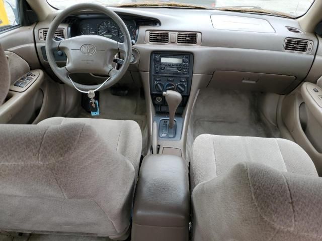 2000 Toyota Camry CE