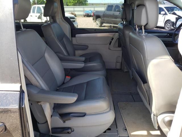 2012 Volkswagen Routan SEL